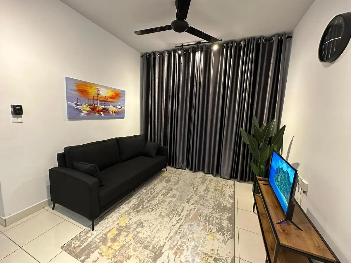 Zals Property Alanis 2R1B Near Klia Airport With Wifi Sepang 0*,  Malaysia