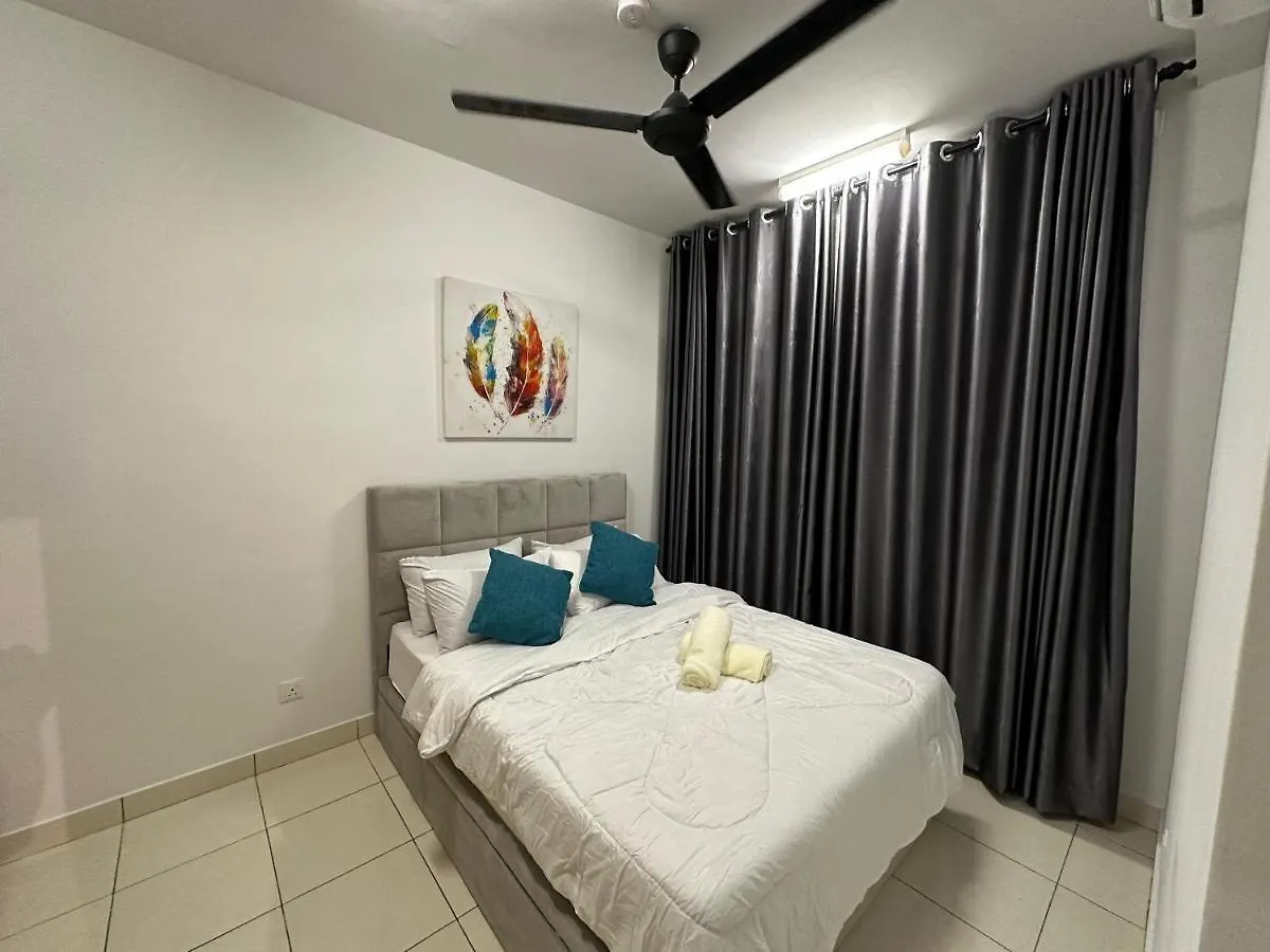 Zals Property Alanis 2R1B Near Klia Airport With Wifi Sepang Apartment
