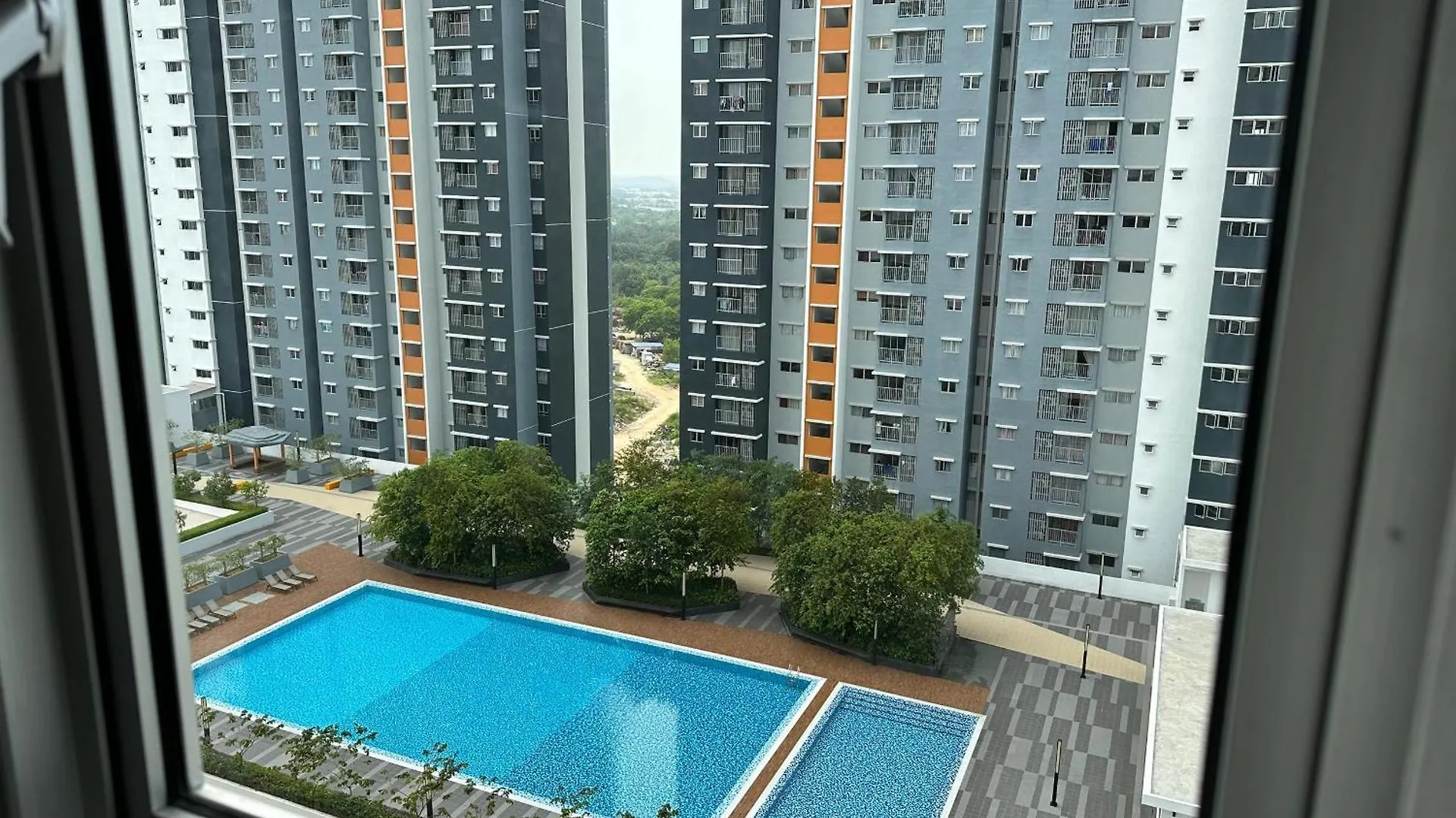Zals Property Alanis 2R1B Near Klia Airport With Wifi Sepang